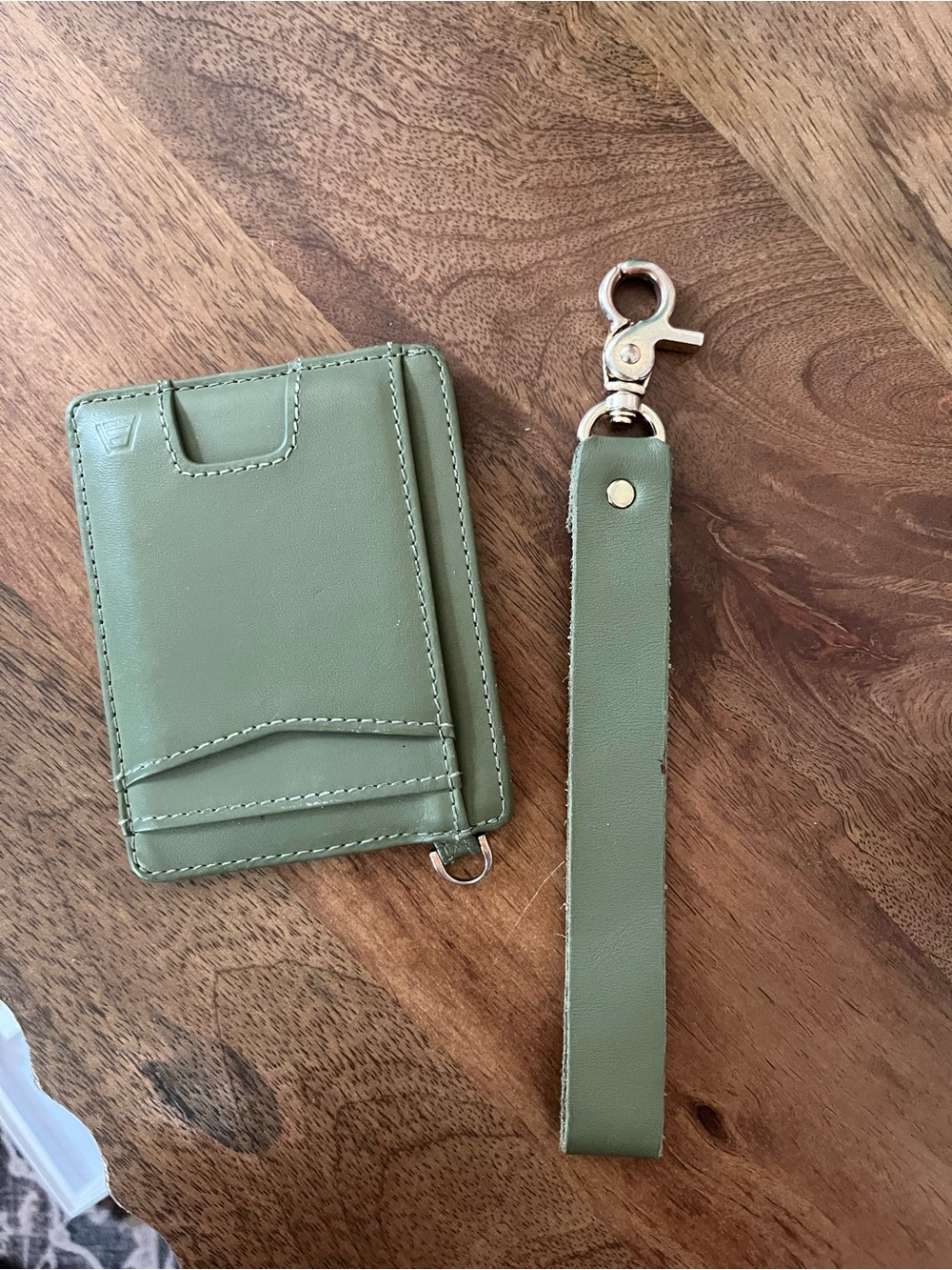 Andar Olive Green Denner Wallet - Picture 2 of 4